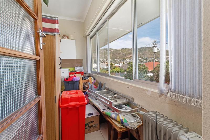 2 Bedroom Property for Sale in Fish Hoek Western Cape